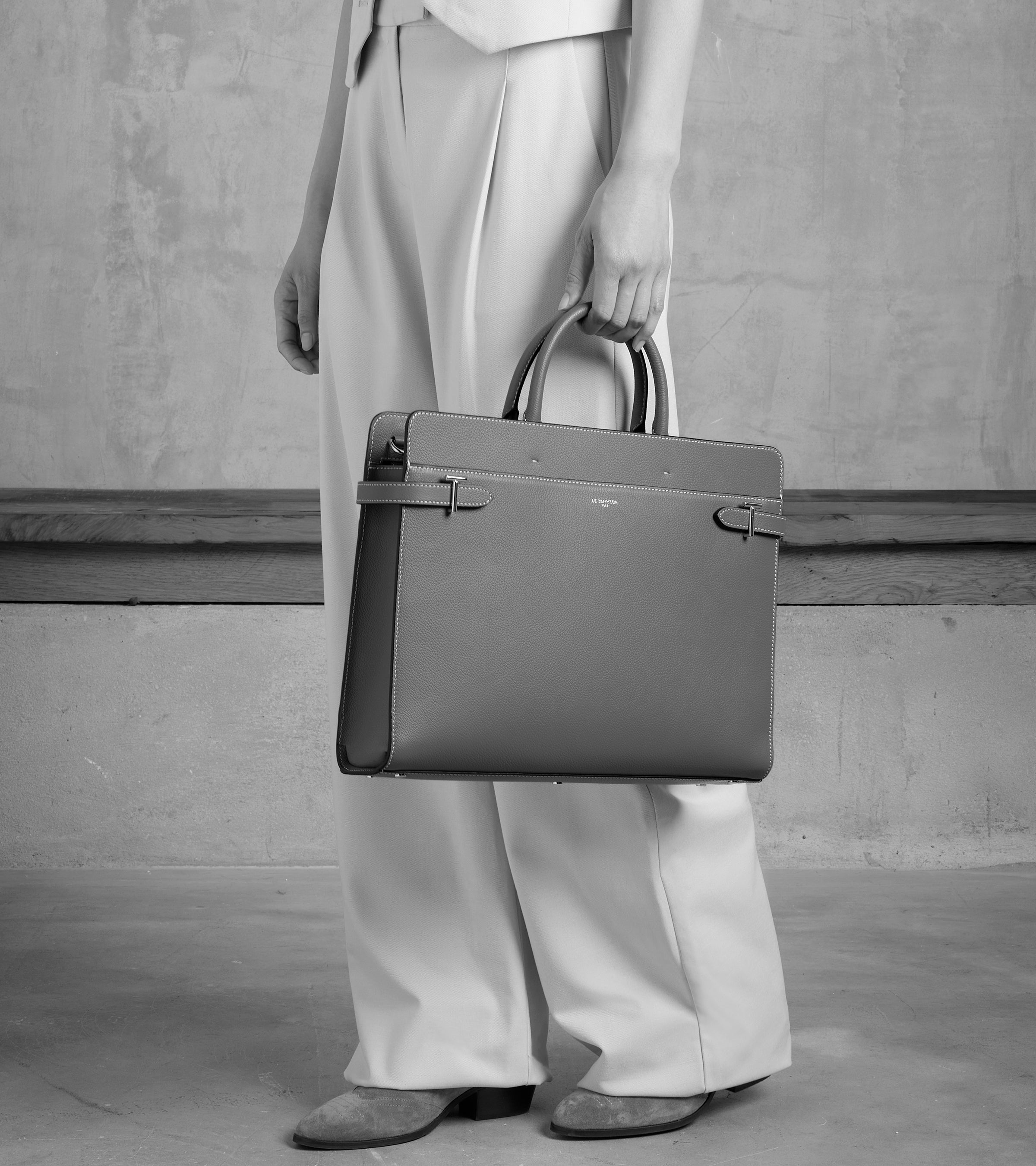 Emilie 15 T signature leather briefcase