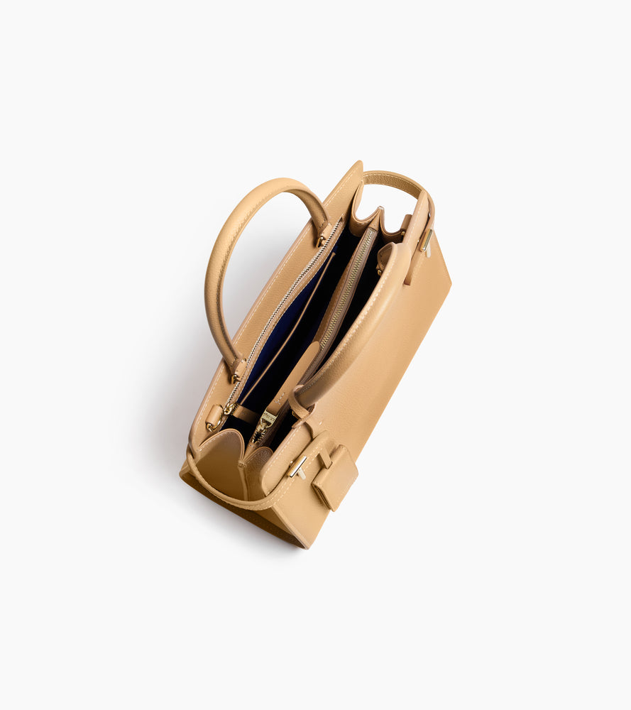 Emilie medium-sized handbag in grained leather