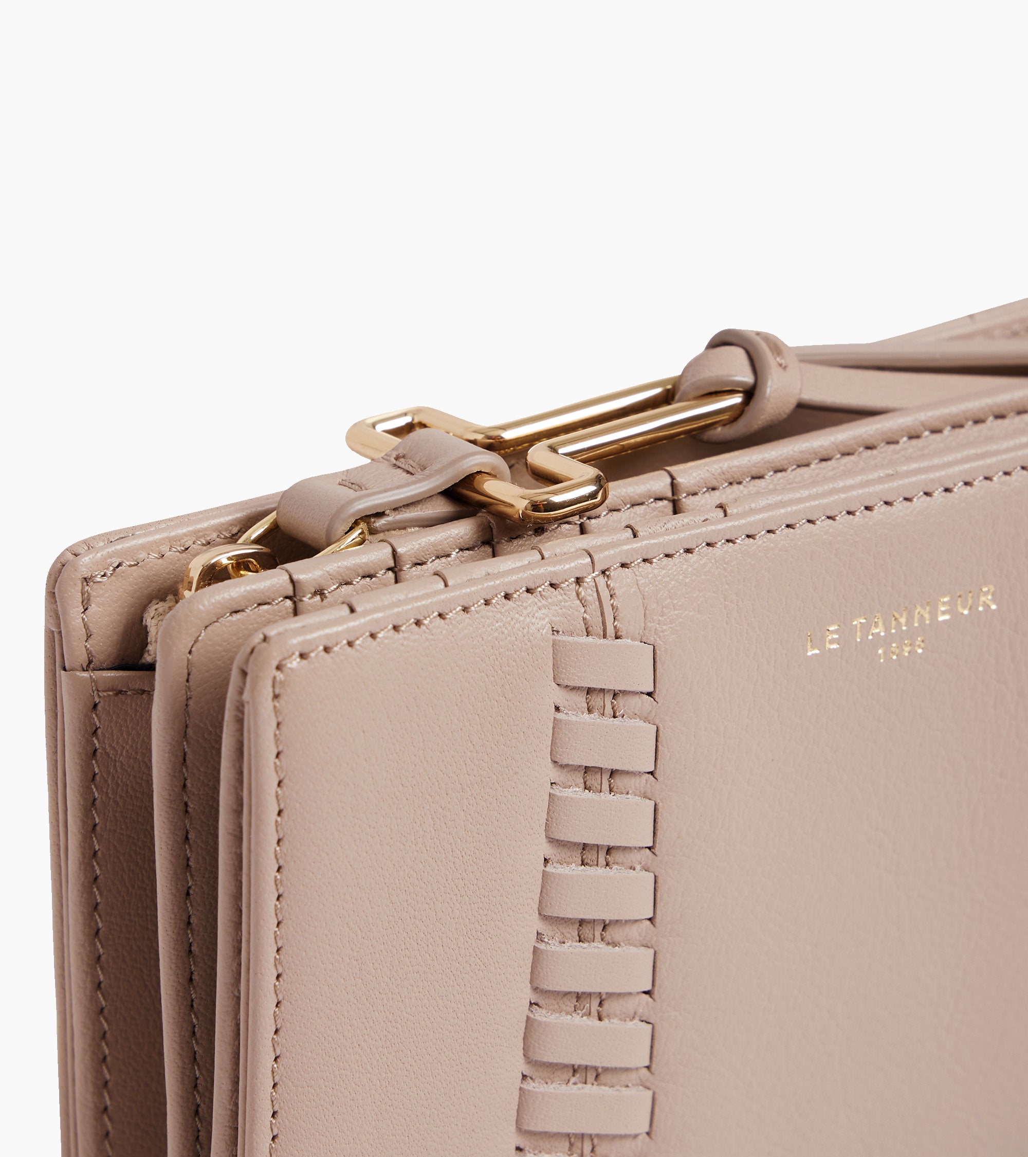 Juliette medium wallet in smooth laced leather