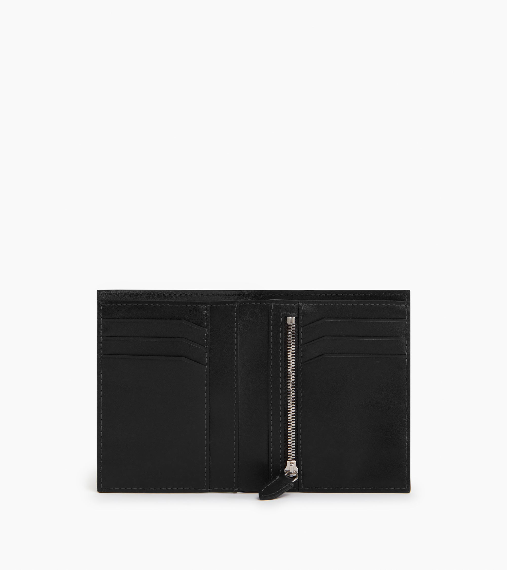 Léon medium-sized, zipped wallet in smooth leather