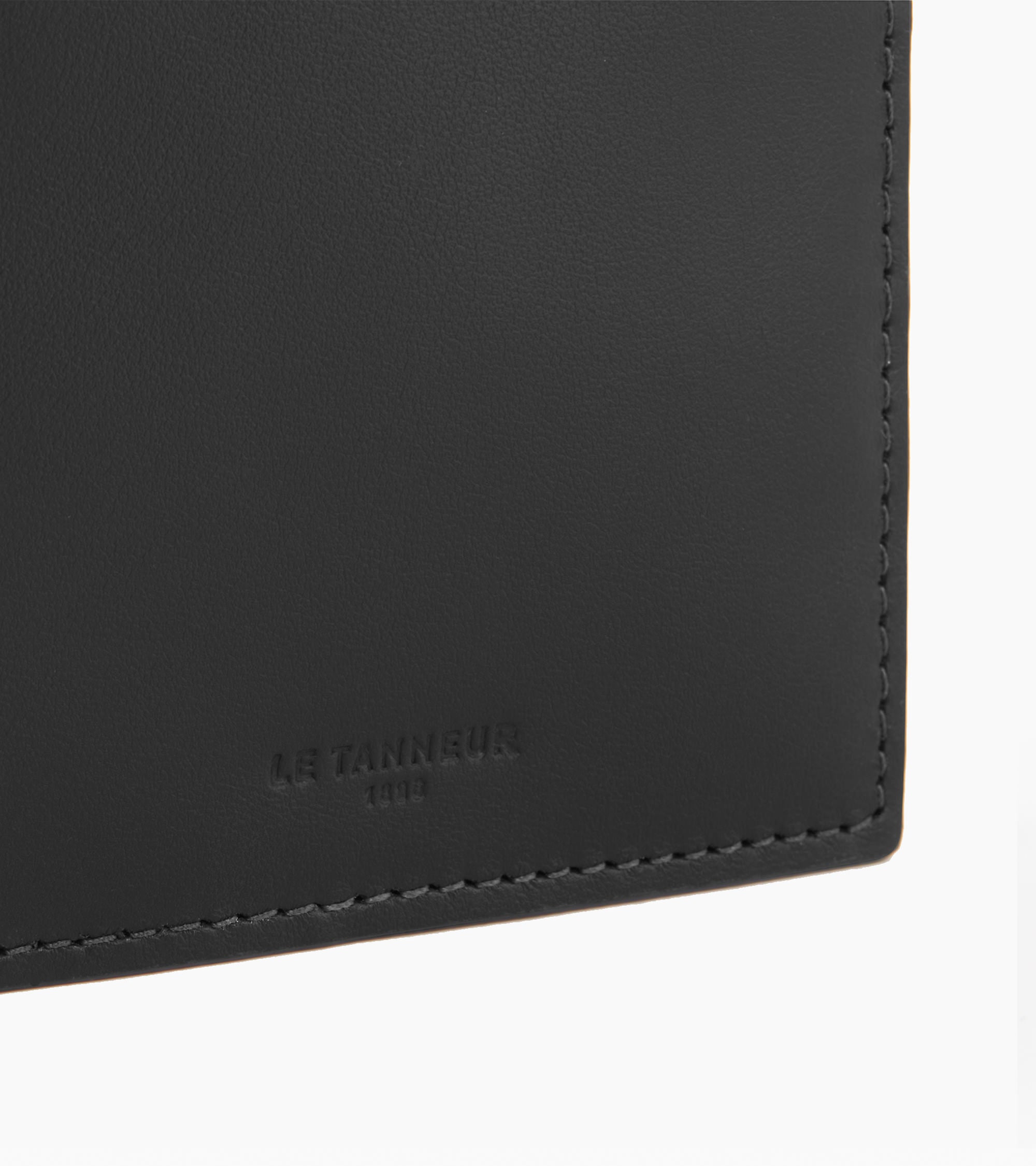 Léon medium horizontal cardholder in smooth leather