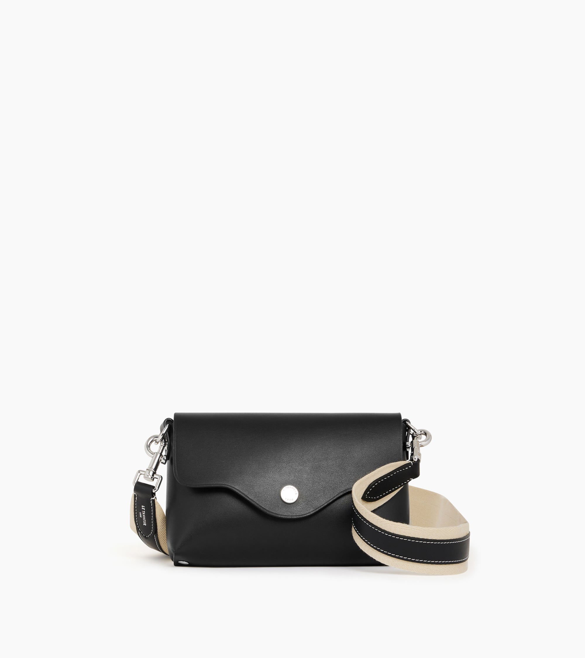 Sans Couture flap pouch with removable shoulder strap in smooth leather