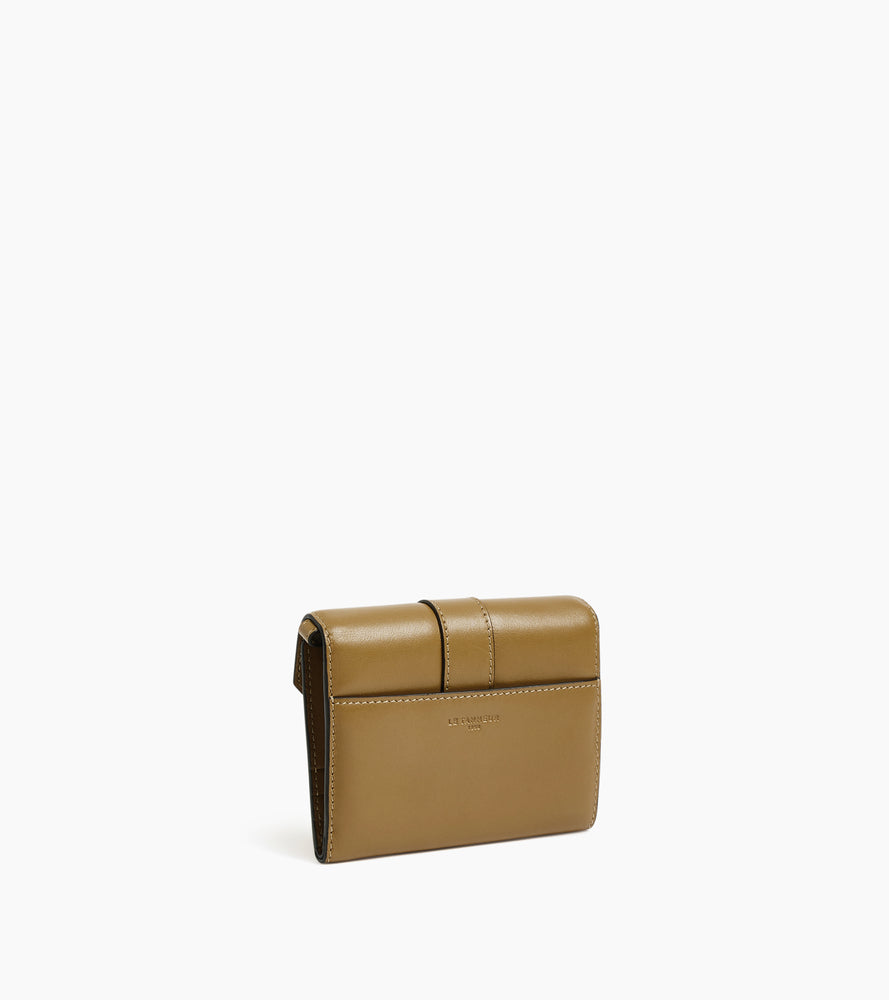 Pia card holder with detachable shoulder strap in smooth leather