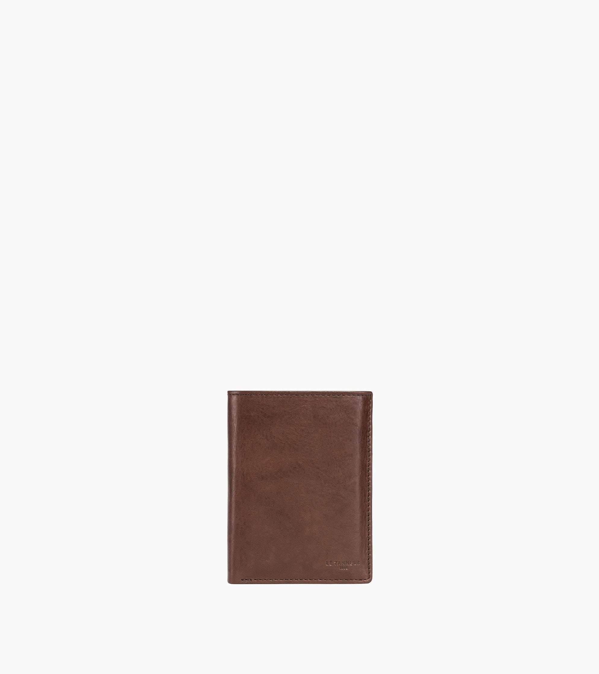 Medium zipped vertical wallet with 3 sections in oiled leather.